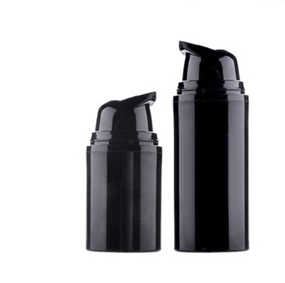 La bomba privada de aire negra vacía de los PP embotella 15ml 30ml 50ml para la loción