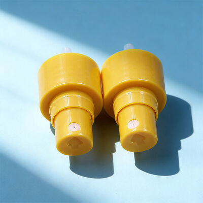 Las ventas calientes alisan la salida fina 0.12ml de la bomba 24/410 del rociador de la niebla para las botellas