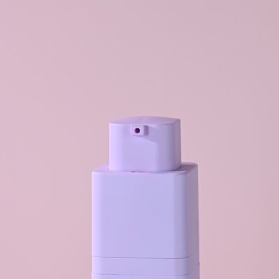 Classy 15ml 30ml 50ml Productos para el cuidado de la piel Conjunto de botellas cuadradas sin aire Cabeza rotativa de la bomba de pulverización de PP